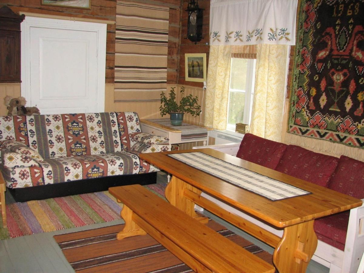 Отели типа «постель и завтрак» Koulutintti B&B Punkalaidun-13